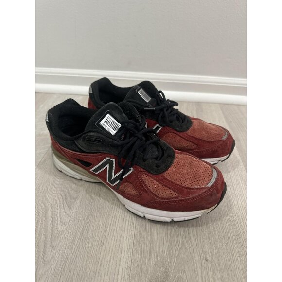 New Balance 990v4 Sneaker Mens Size 10.5 Red‎ Black Suede Mesh Made in USA